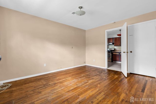 299 College Drive, Edison, NJ 08817