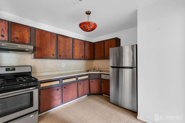 299 College Drive, Edison, NJ 08817