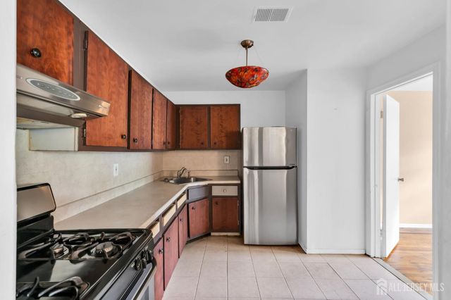 299 College Drive, Edison, NJ 08817