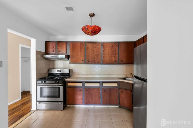 299 College Drive, Edison, NJ 08817