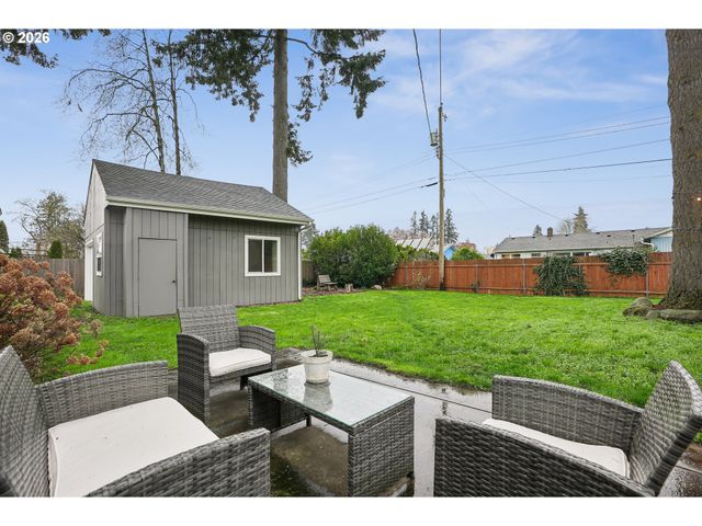 9016 MT BAKER Ave, Vancouver, WA 98664