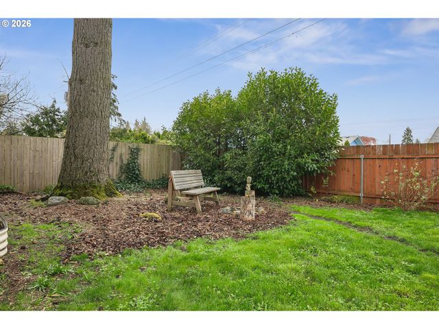 9016 MT BAKER Ave, Vancouver, WA 98664