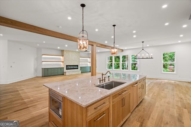 132 Lakeshore Drive NE, Marietta, GA 30067