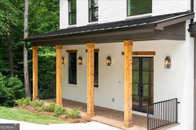 132 Lakeshore Drive NE, Marietta, GA 30067