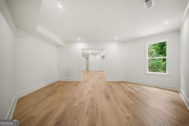 132 Lakeshore Drive NE, Marietta, GA 30067