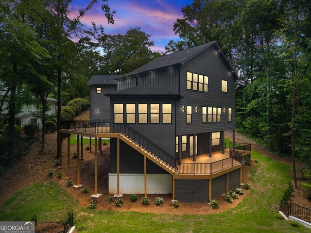 132 Lakeshore Drive NE, Marietta, GA 30067