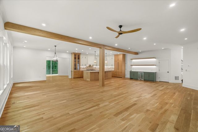 132 Lakeshore Drive NE, Marietta, GA 30067