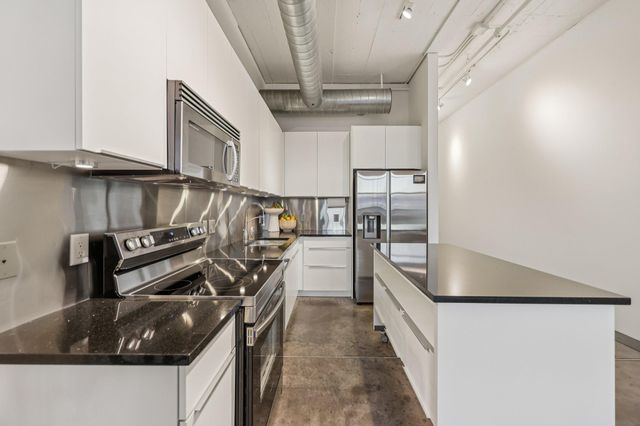 2929 Chicago Avenue 1105, Minneapolis, MN 55407