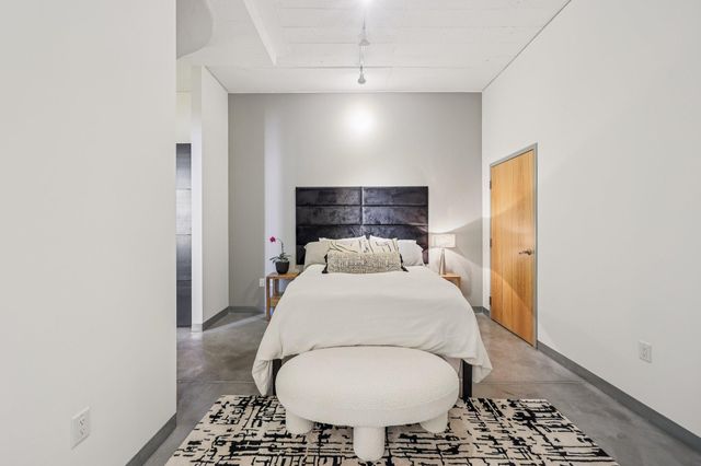 2929 Chicago Avenue 1105, Minneapolis, MN 55407