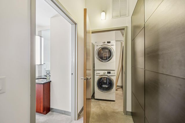 2929 Chicago Avenue 1105, Minneapolis, MN 55407