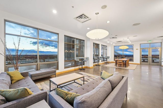 2929 Chicago Avenue 1105, Minneapolis, MN 55407