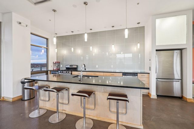 2929 Chicago Avenue 1105, Minneapolis, MN 55407