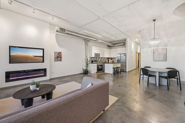 2929 Chicago Avenue 1105, Minneapolis, MN 55407