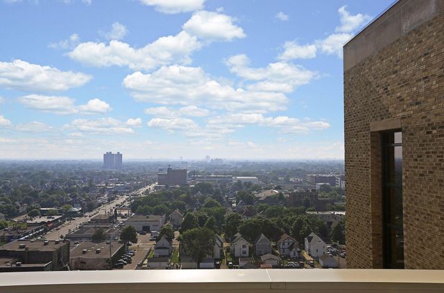 2929 Chicago Avenue 1105, Minneapolis, MN 55407