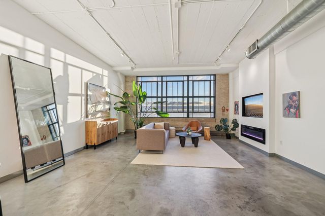 2929 Chicago Avenue 1105, Minneapolis, MN 55407