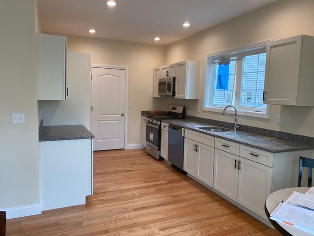 209B Crownshield Ave 19B, Uxbridge, MA 01569