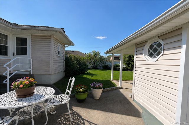 1108 McDonald Avenue, Wantagh, NY 11793