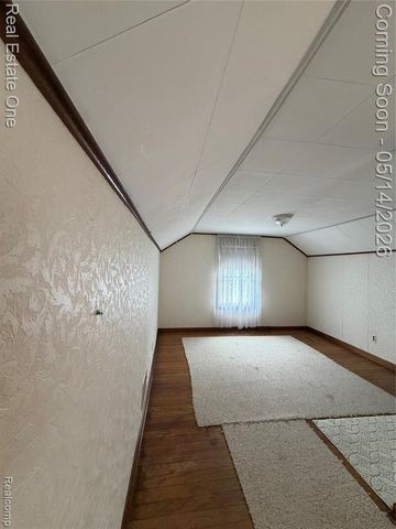 15617 Thomas Avenue, Allen Park, MI 48101