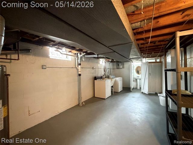 15617 Thomas Avenue, Allen Park, MI 48101