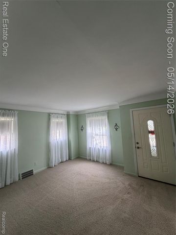 15617 Thomas Avenue, Allen Park, MI 48101