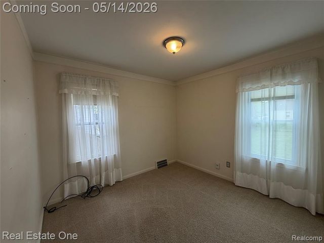 15617 Thomas Avenue, Allen Park, MI 48101