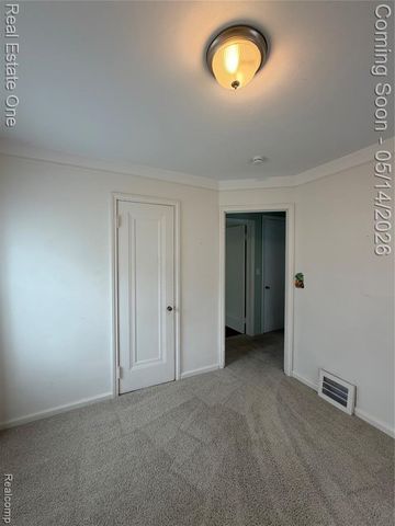 15617 Thomas Avenue, Allen Park, MI 48101