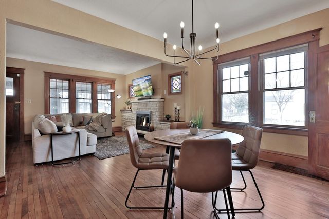 2019 Cottage Avenue E, Saint Paul, MN 55119