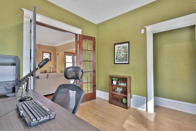 2019 Cottage Avenue E, Saint Paul, MN 55119