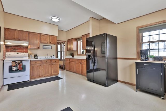 2019 Cottage Avenue E, Saint Paul, MN 55119