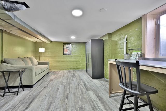 2019 Cottage Avenue E, Saint Paul, MN 55119