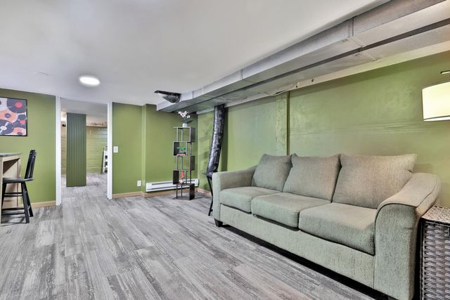 2019 Cottage Avenue E, Saint Paul, MN 55119