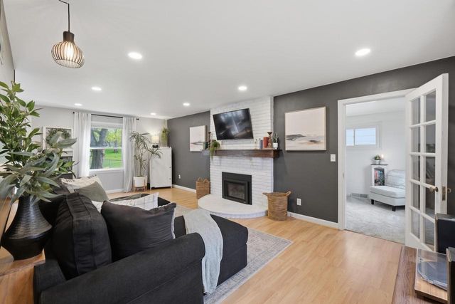 209 Oak Street, Sun Prairie, WI 53590