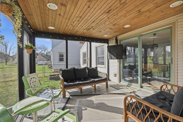 209 Oak Street, Sun Prairie, WI 53590