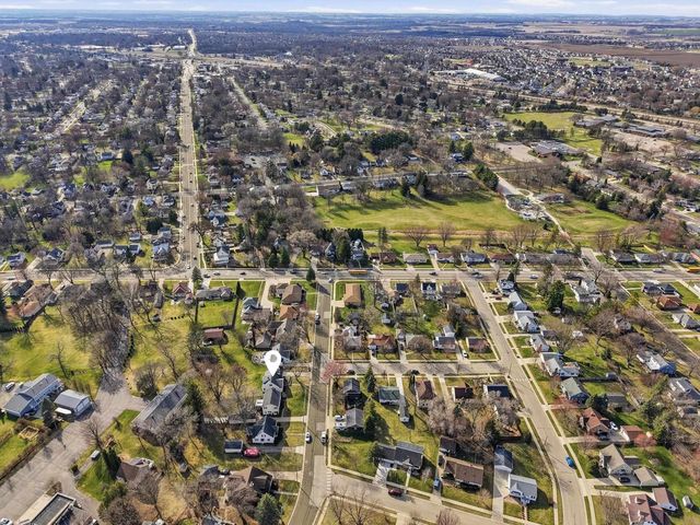 209 Oak Street, Sun Prairie, WI 53590