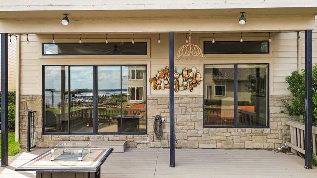 350 Old Aqua Landing E, Conroe, TX 77356