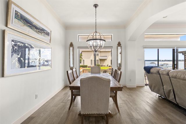 350 Old Aqua Landing E, Conroe, TX 77356