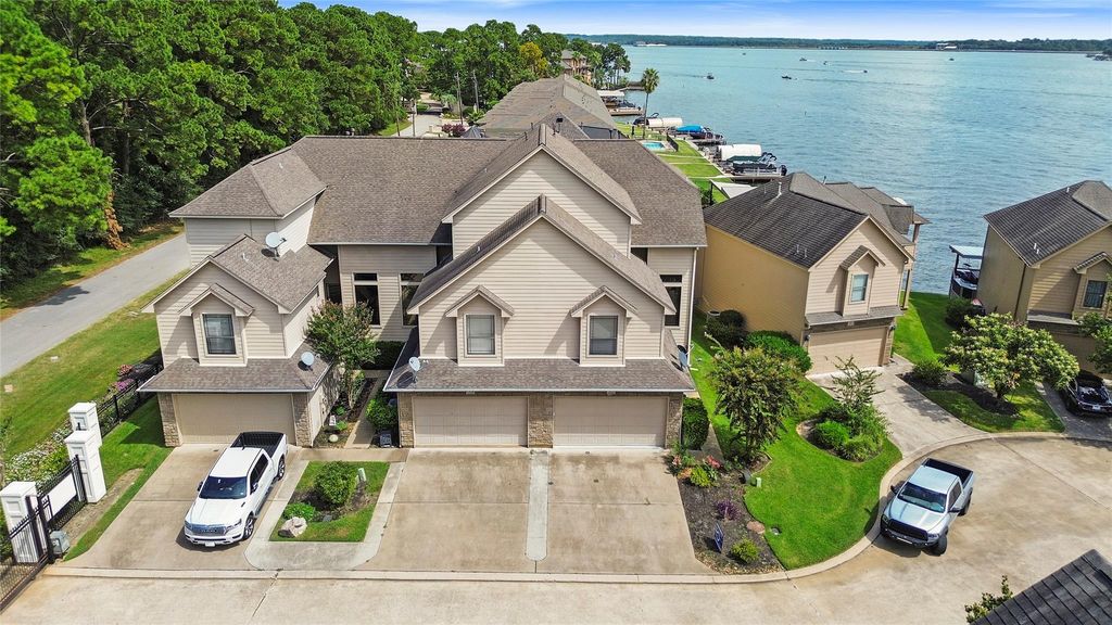 350 Old Aqua Landing E, Conroe, TX 77356