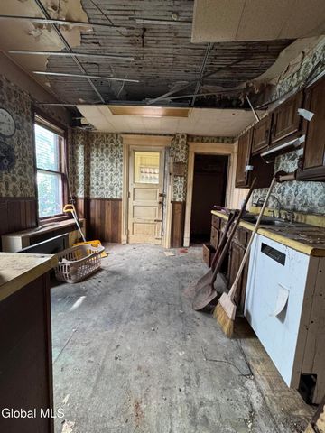 1256 Parkwood Boulevard, Schenectady, NY 12308