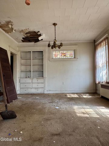 1256 Parkwood Boulevard, Schenectady, NY 12308