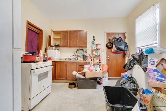 2856 W 38th Place, Chicago, IL 60632