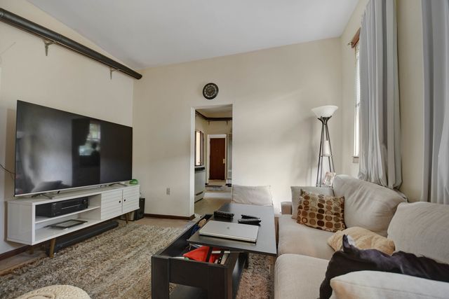 2856 W 38th Place, Chicago, IL 60632