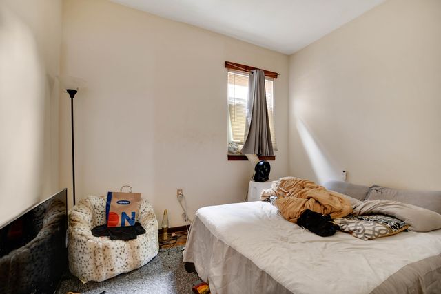 2856 W 38th Place, Chicago, IL 60632