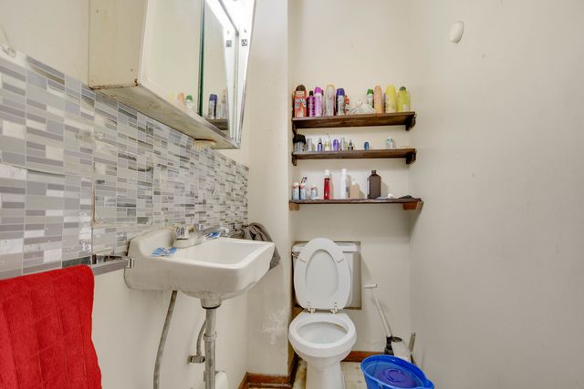 2856 W 38th Place, Chicago, IL 60632