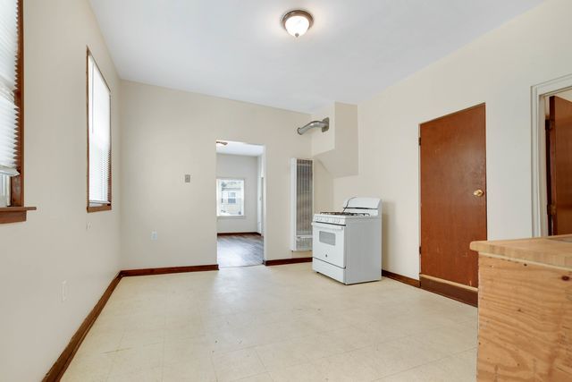 2856 W 38th Place, Chicago, IL 60632