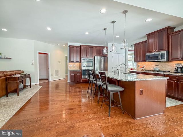 1024 SCHOOL LN, Southampton, PA 18966