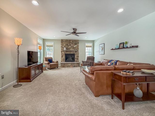 1024 SCHOOL LN, Southampton, PA 18966