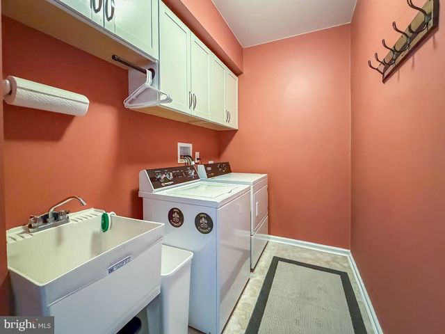 1024 SCHOOL LN, Southampton, PA 18966