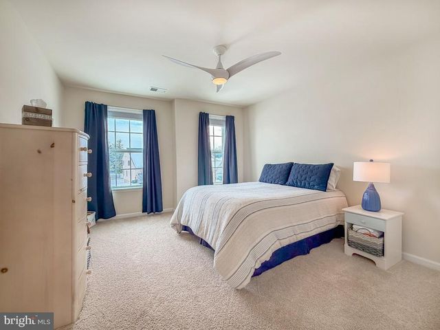 1024 SCHOOL LN, Southampton, PA 18966