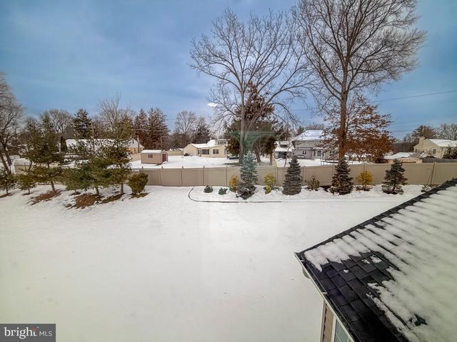 1024 SCHOOL LN, Southampton, PA 18966