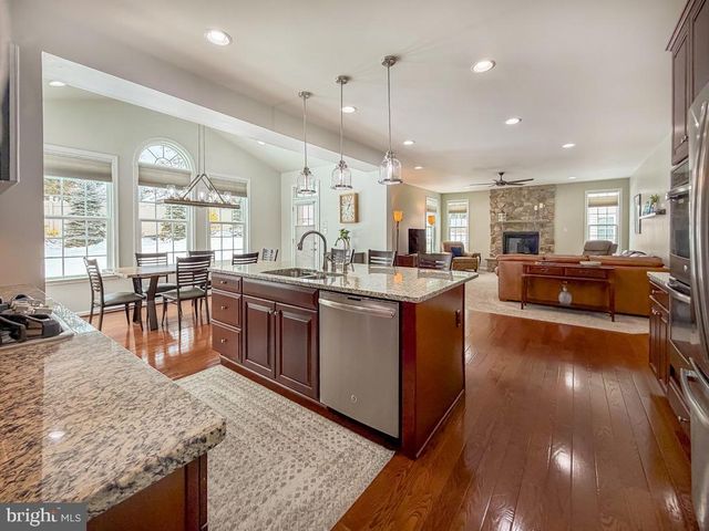 1024 SCHOOL LN, Southampton, PA 18966